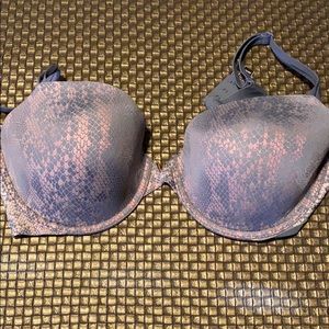 Beautiful Victoria's Secret bra